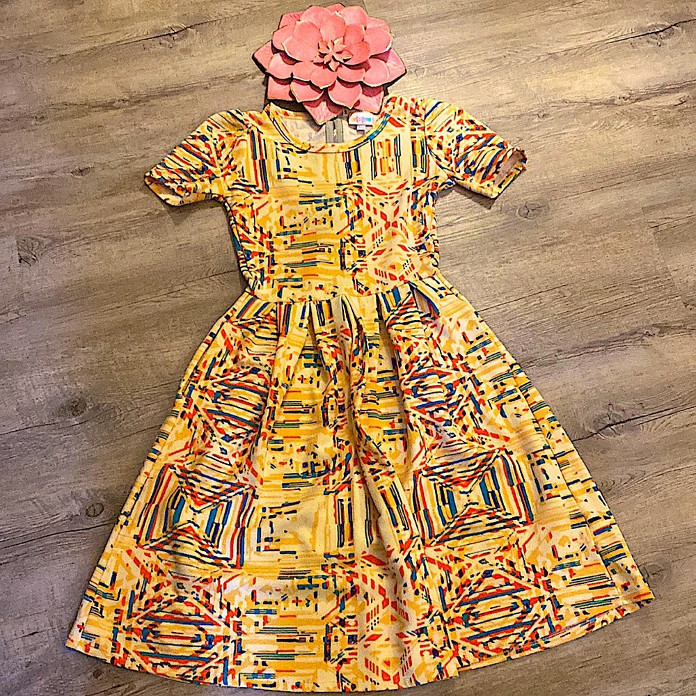 NWT (no tag) LULAROE AMEILA DRESS XXS